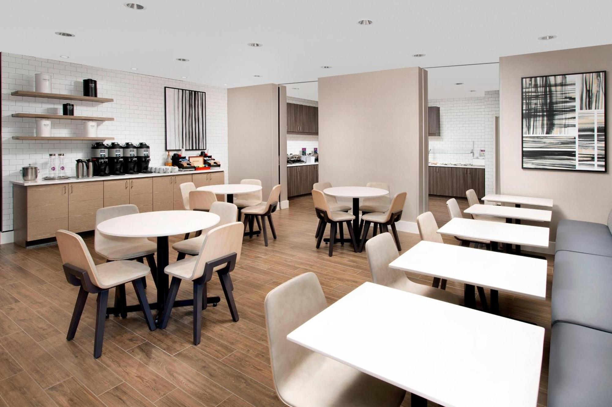 Residence Inn By Marriott Denver Airport/Convention Center Restaurant foto